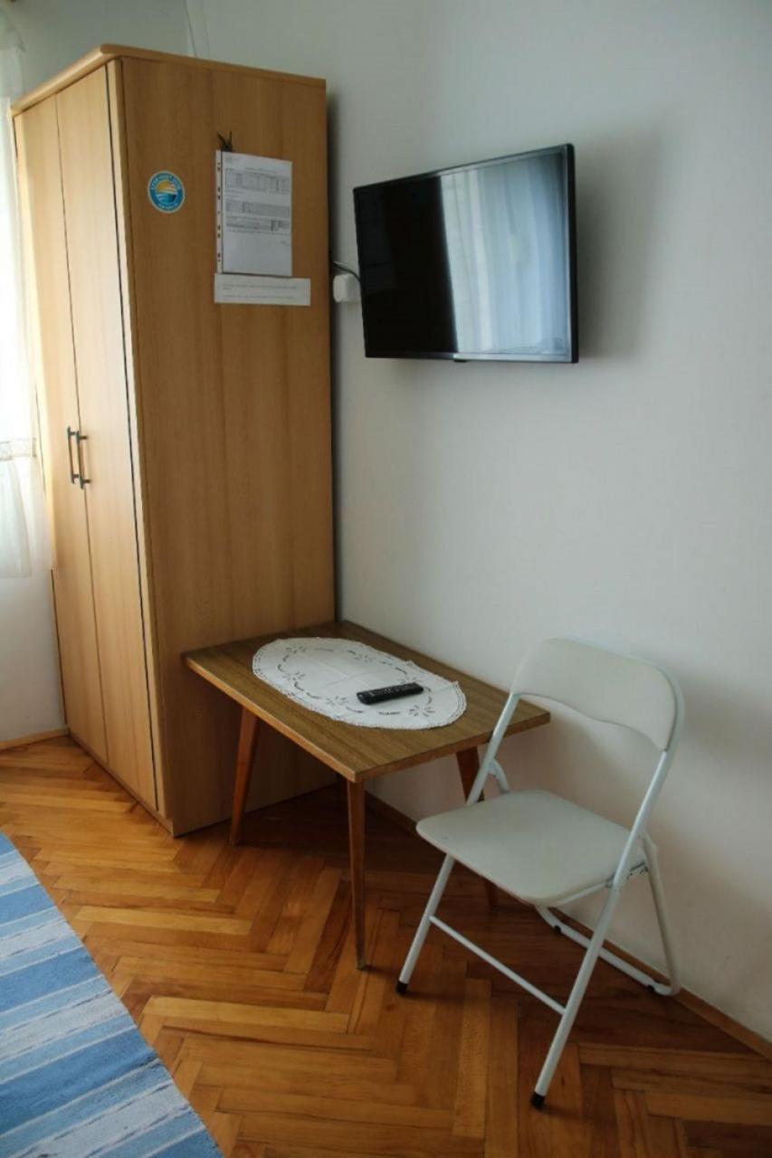 Apartments Zdravko - 150 M From Sandy Beach Duce Exterior photo