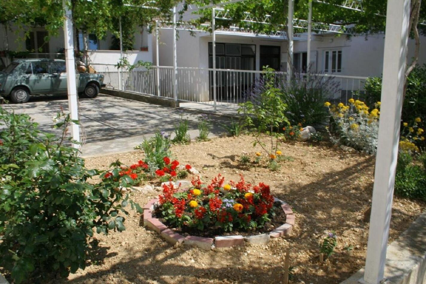 Apartments Zdravko - 150 M From Sandy Beach Duce Exterior photo
